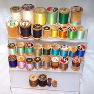 VTG- MIXED LOT of 35 OLD WOOD SPOOLS